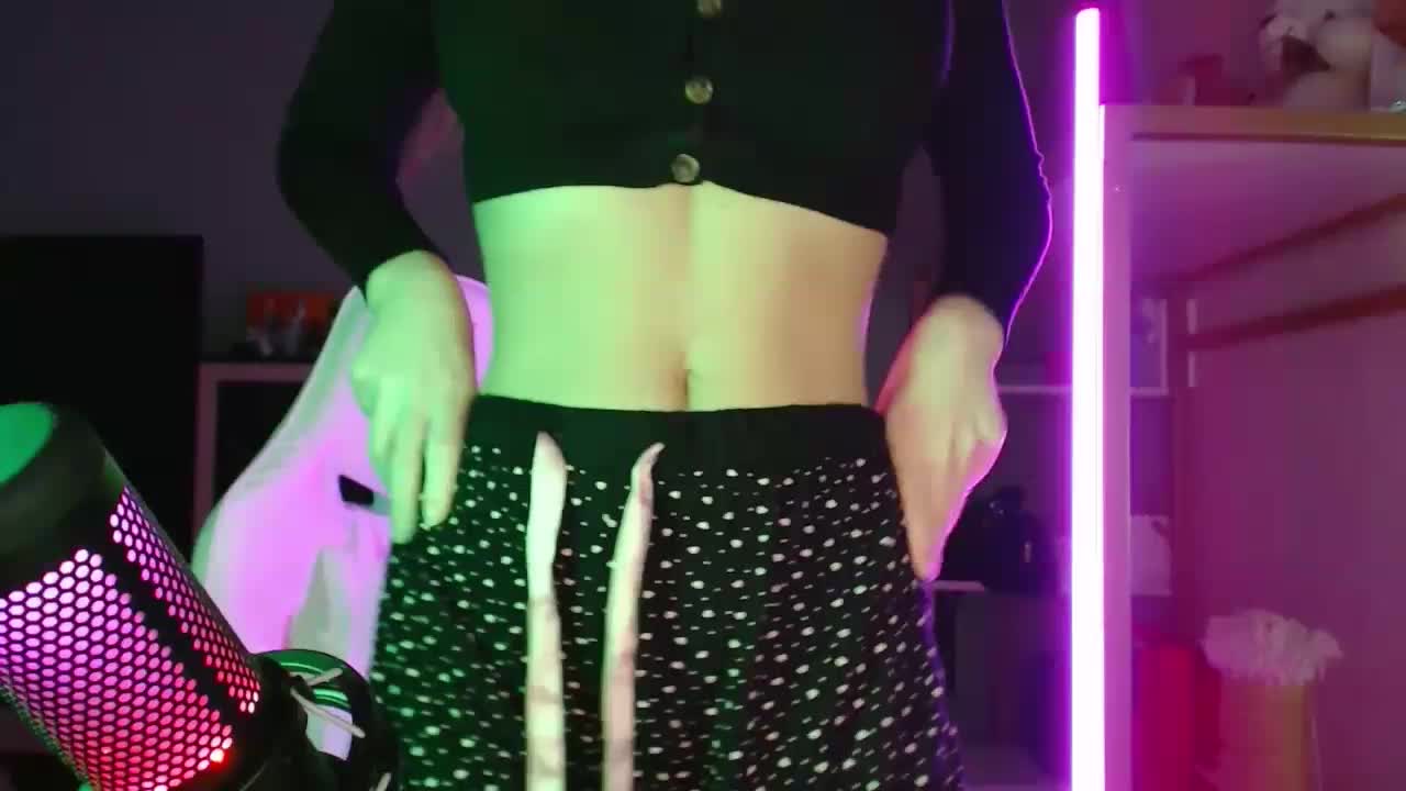 QWEENII Live Sex February 28, 2026