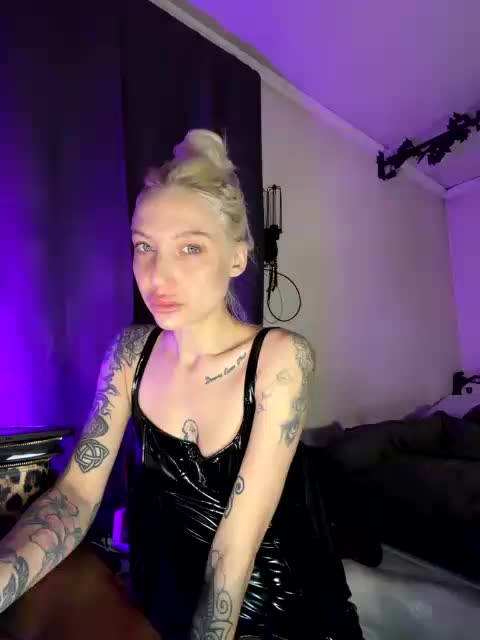 Alina666Mistress Live Sex March 1, 2026