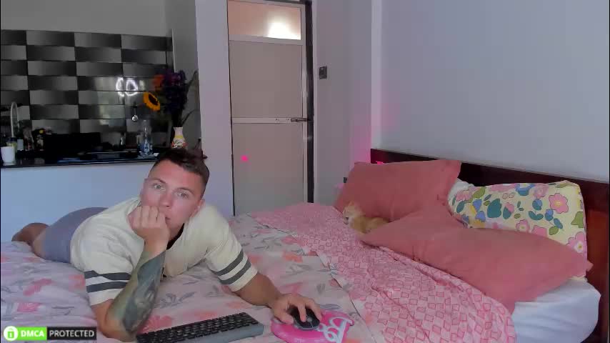 gimmelove77 Live Sex March 1, 2026