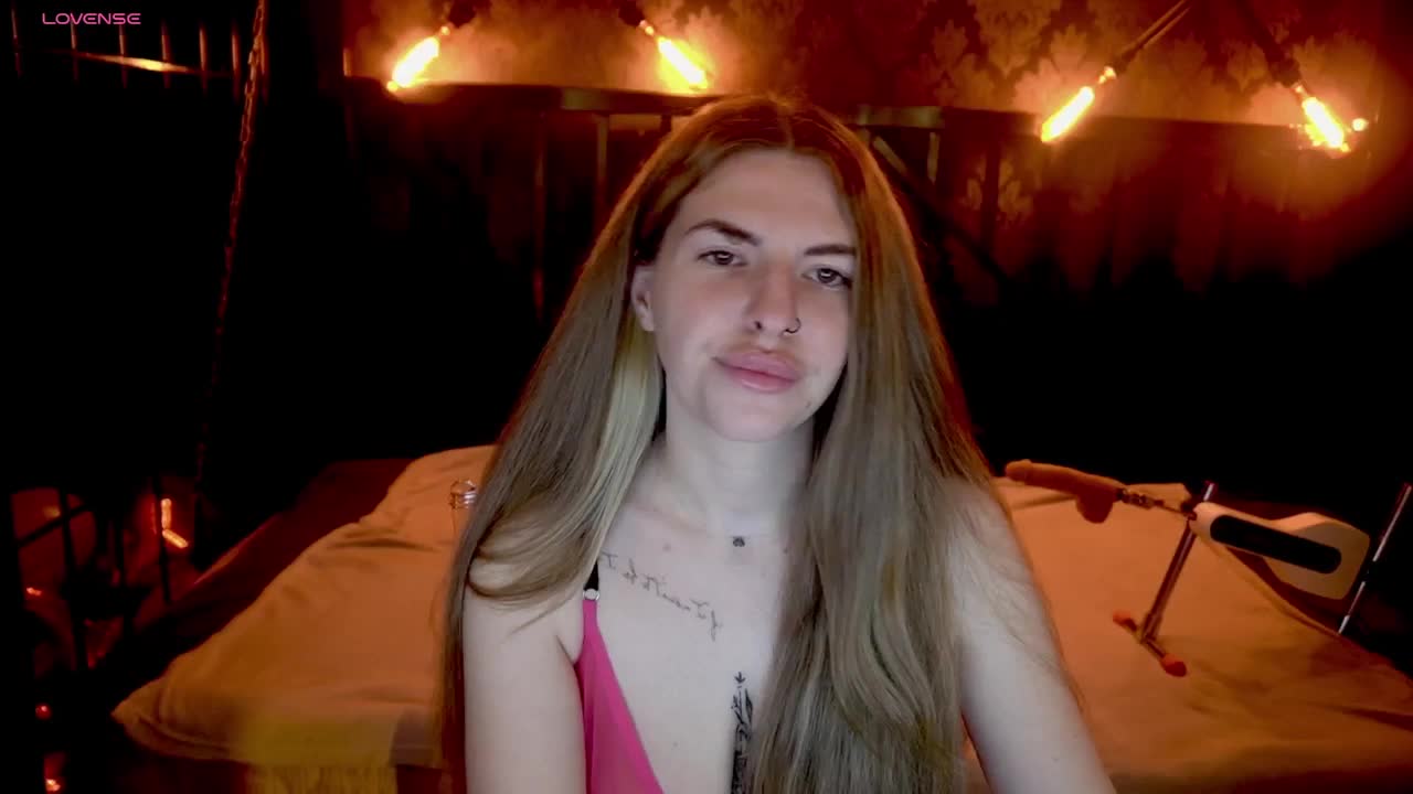 DanielaReign Live Sex March 1, 2026