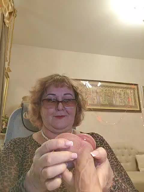 KarinkaSweet Live Sex March 2, 2026