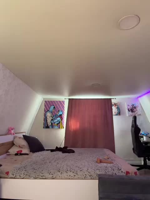 -MaybeBaby- Live Sex March 2, 2026