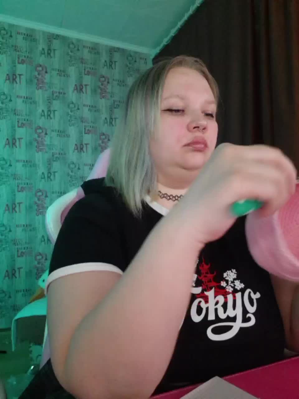 -MeooW- Live Sex March 3, 2026