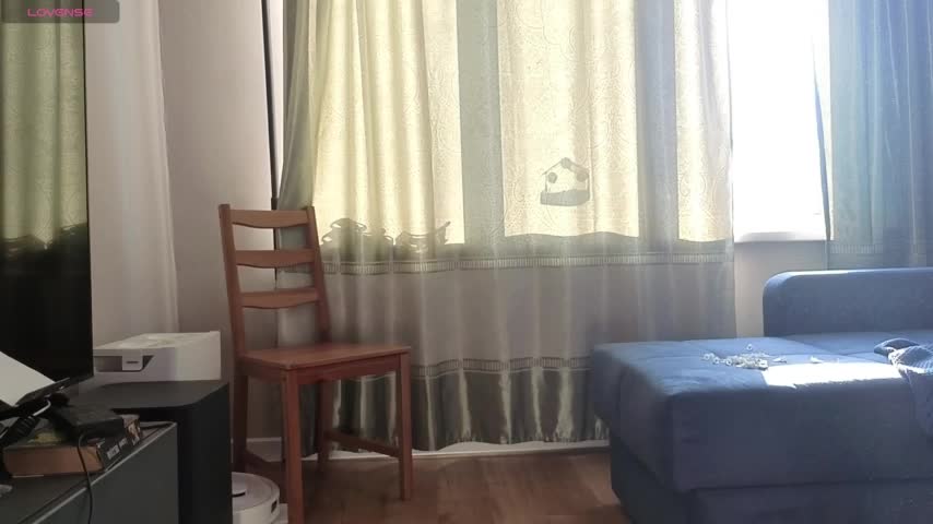 Milaa1998 Live Sex March 3, 2026