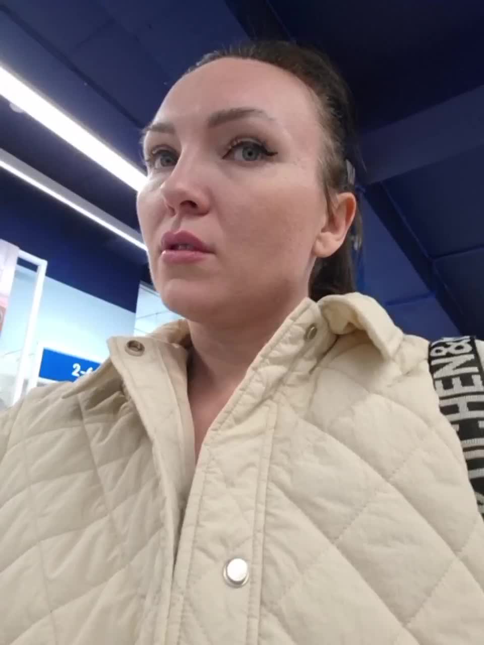 DIVORA Live Sex March 3, 2026