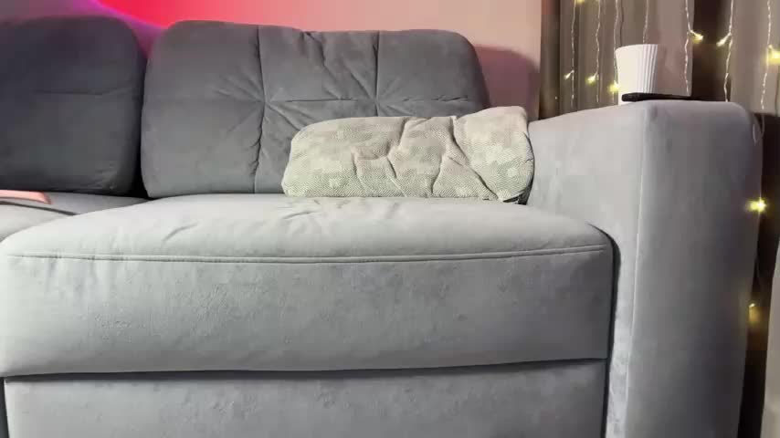 MillyMia Live Sex March 4, 2026