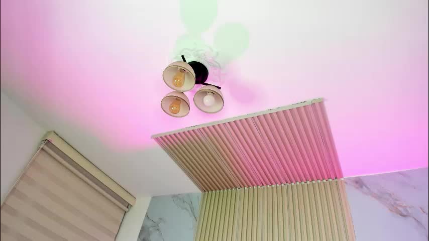 meredith_spencer Live Sex March 4, 2026