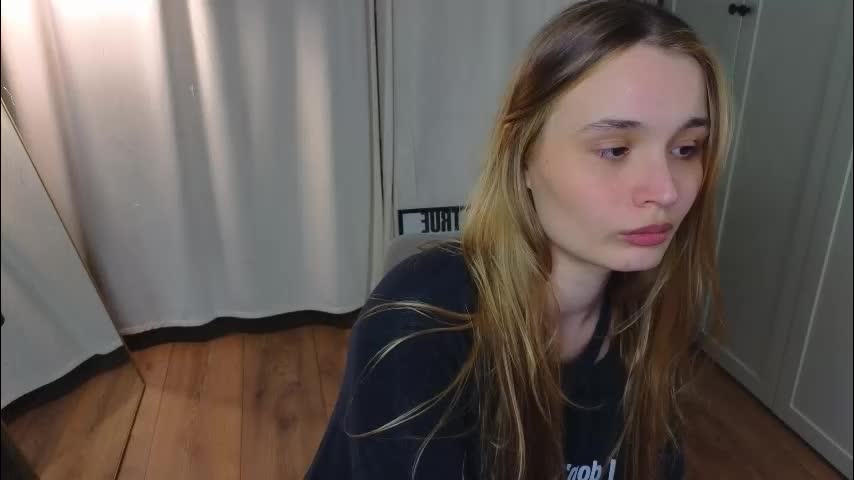 lisa_schiele Live Sex March 4, 2026