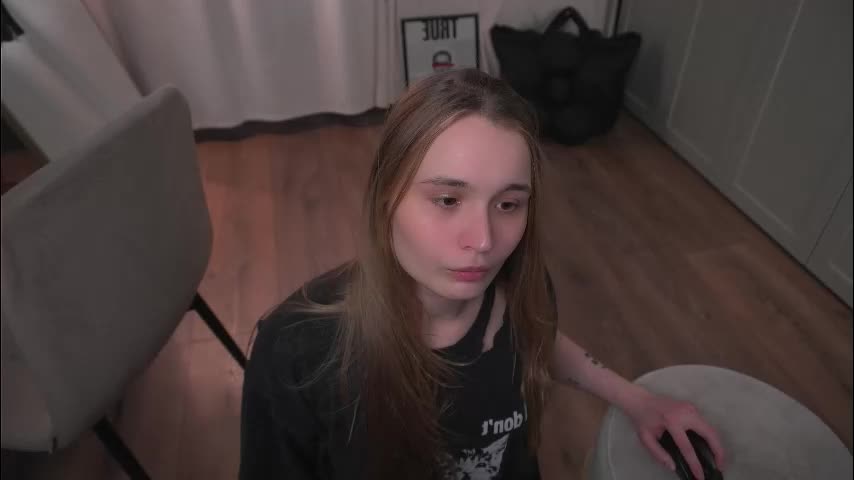 lisa_schiele Live Sex March 4, 2026