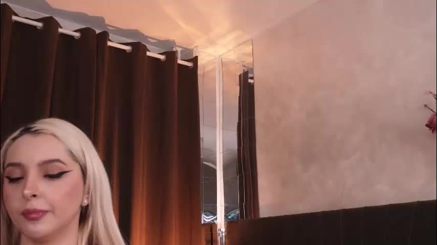 victoriamorrone Live Sex March 5, 2026