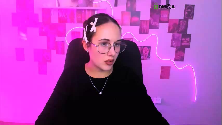 mona_cloud Live Sex March 6, 2026