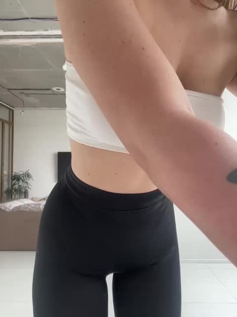 Lolichka20 Live Sex March 6, 2026