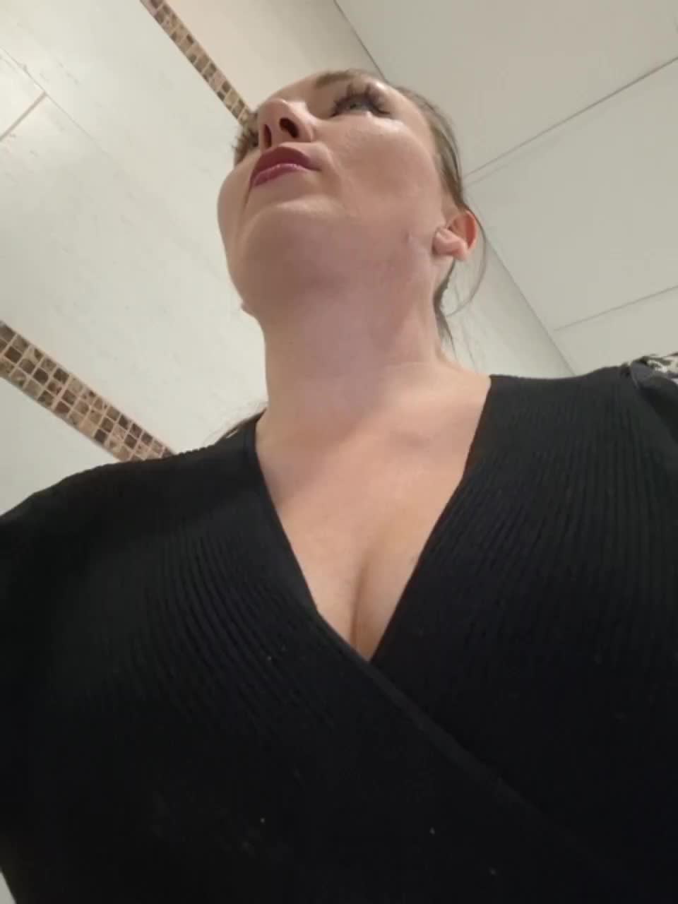 DIVORA Live Sex March 6, 2026