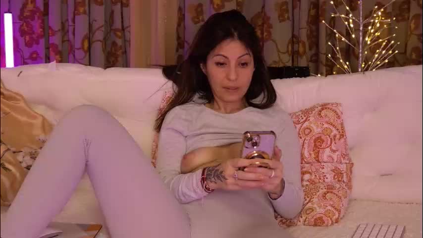 crissy_love Live Sex March 7, 2026