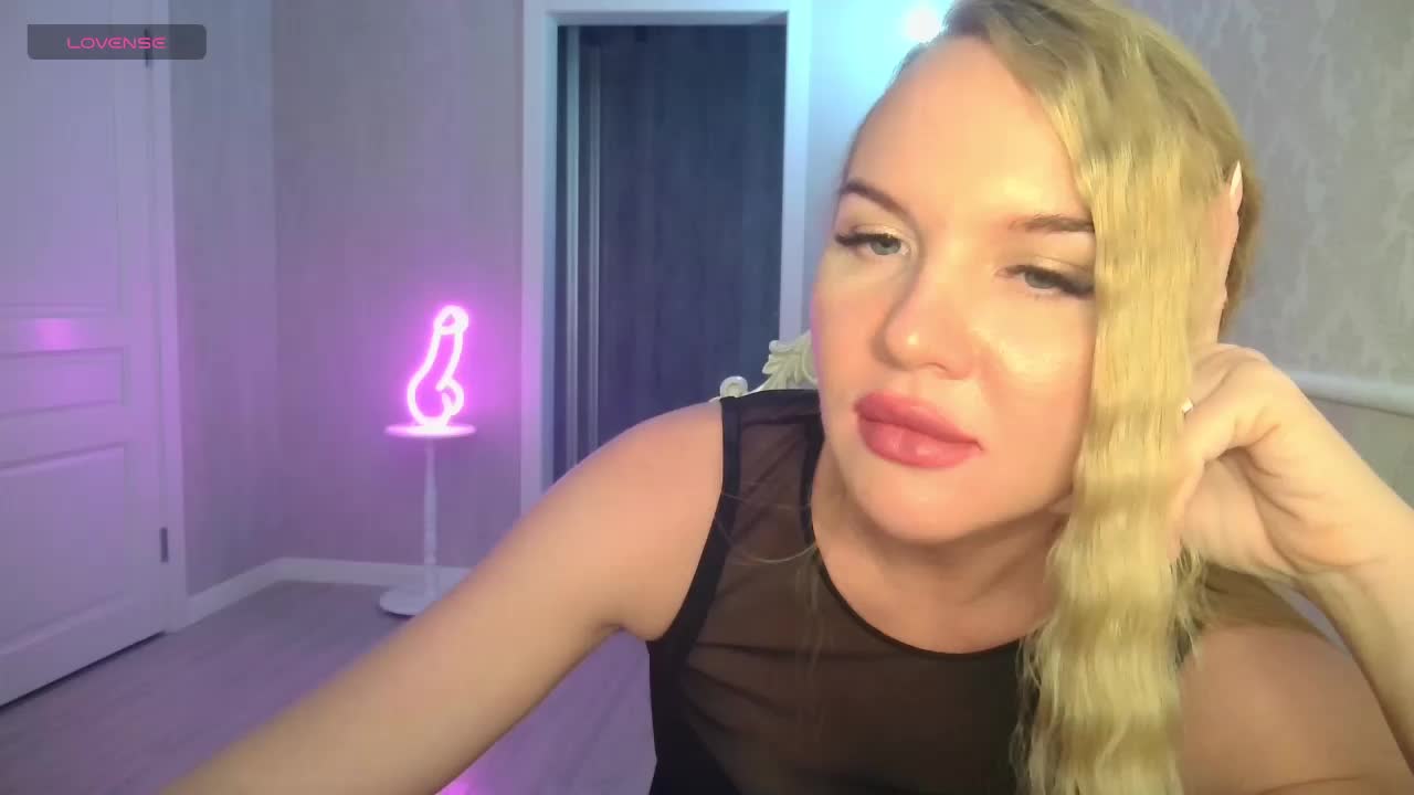 DOMINATRIX77 Live Sex March 8, 2026