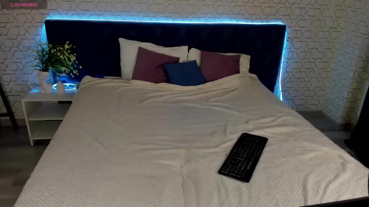 desiree-doll Live Sex March 8, 2026