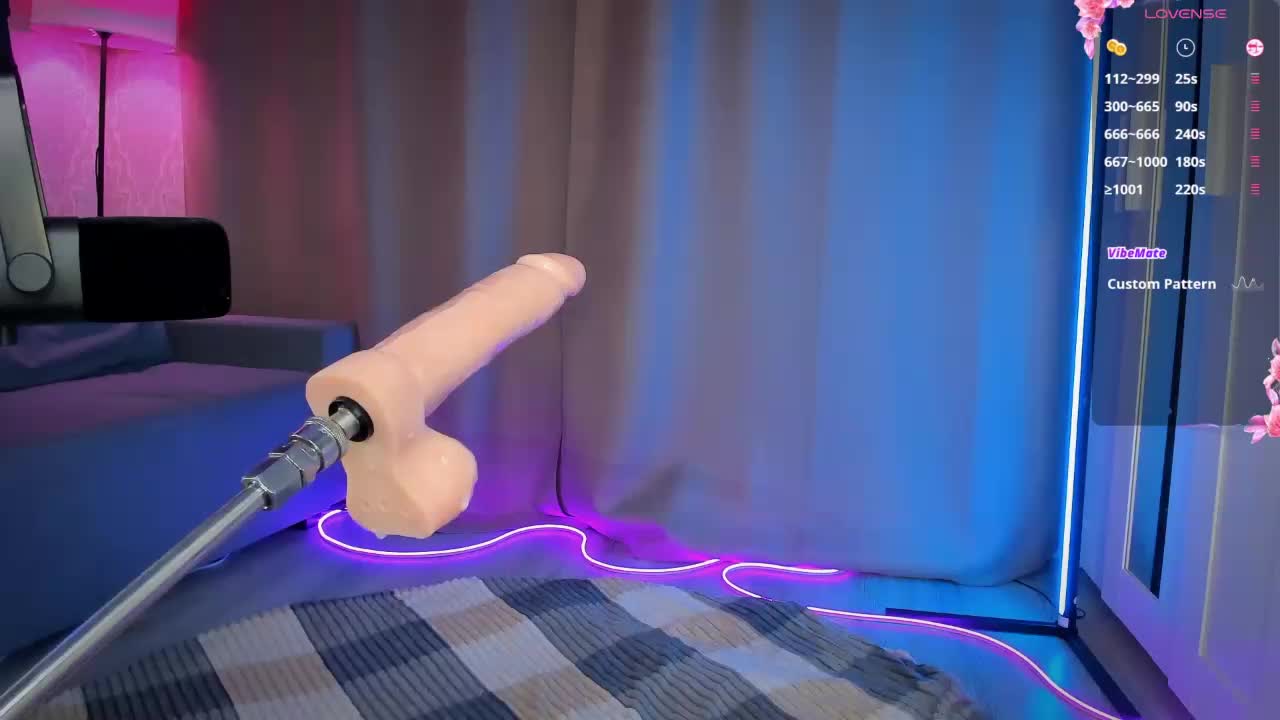 Juicy-Vikki Live Sex March 8, 2026