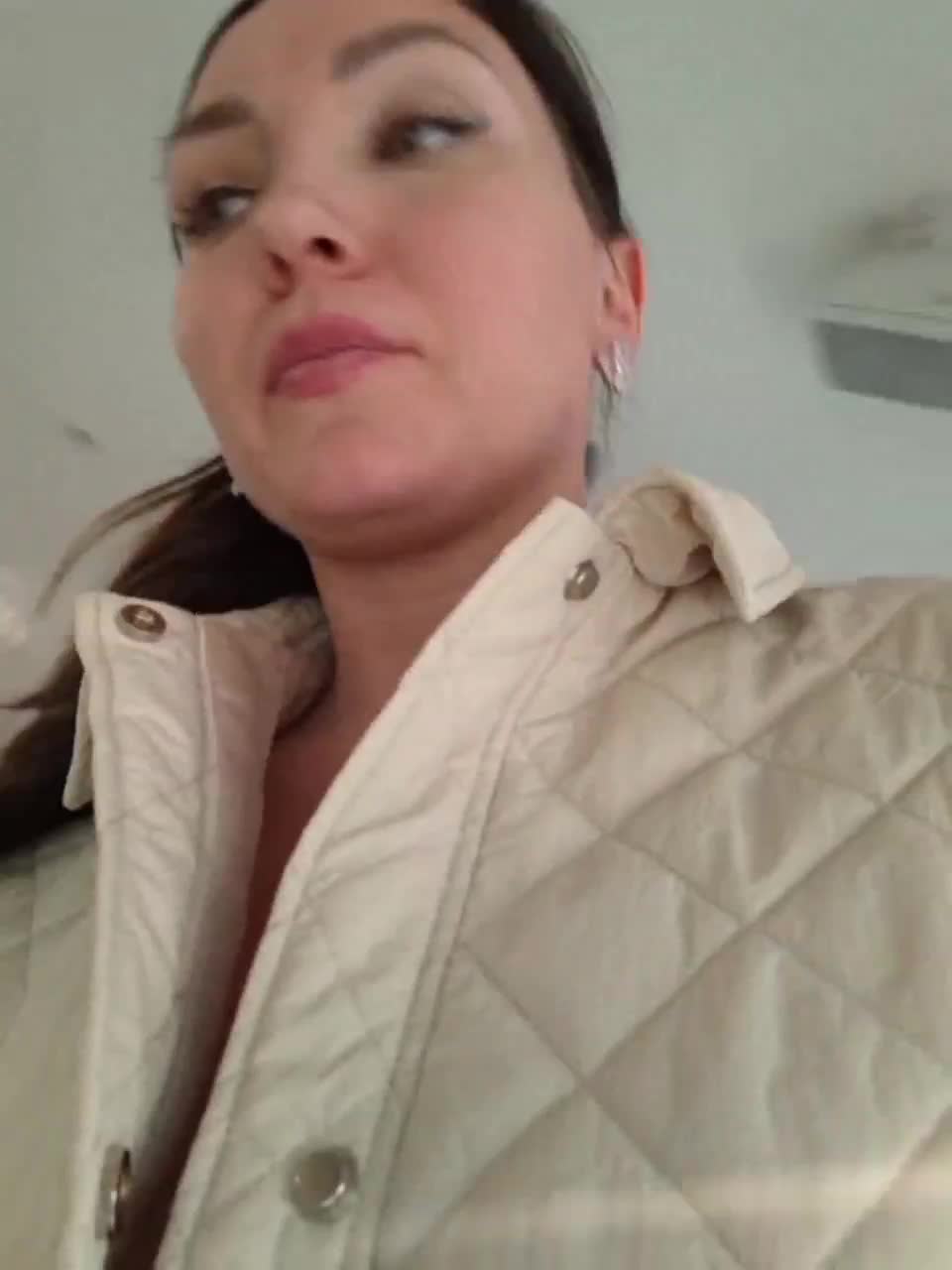 DIVORA Live Sex March 8, 2026