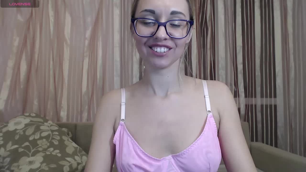 divakisss Live Sex March 8, 2026