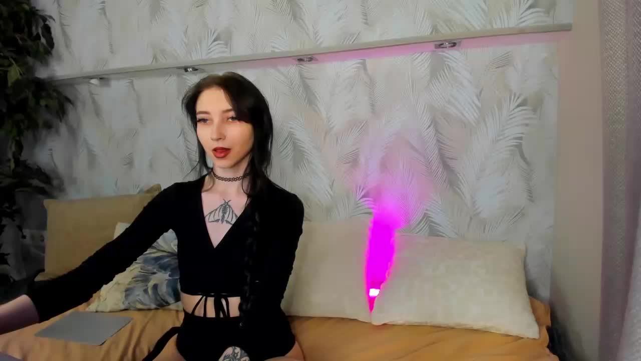 Ellen-Hops Live Sex March 8, 2026