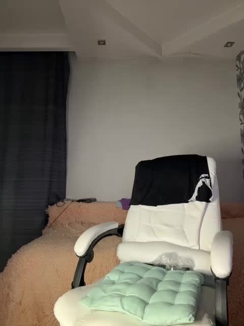 Eva-Bella Live Sex March 8, 2026