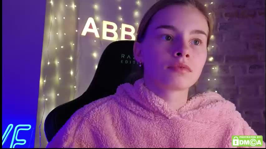 roxxxie_reid Live Sex March 8, 2026