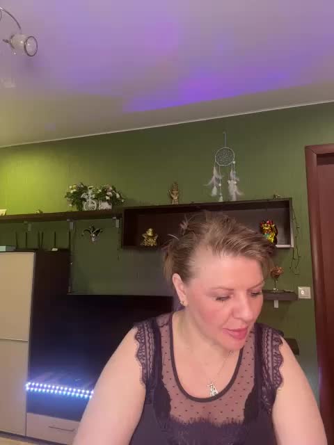 Veronika_Gold Live Sex March 8, 2026