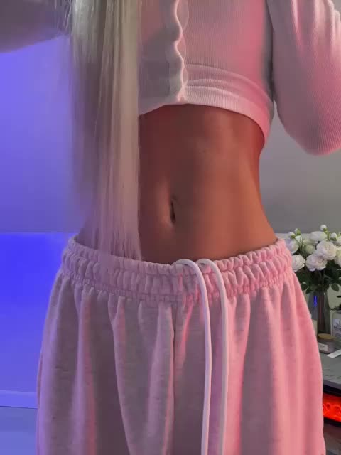 PauLiiine Live Sex March 8, 2026