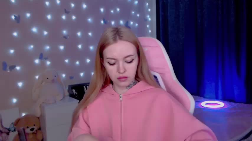 NaughtyMable Live Sex March 9, 2026