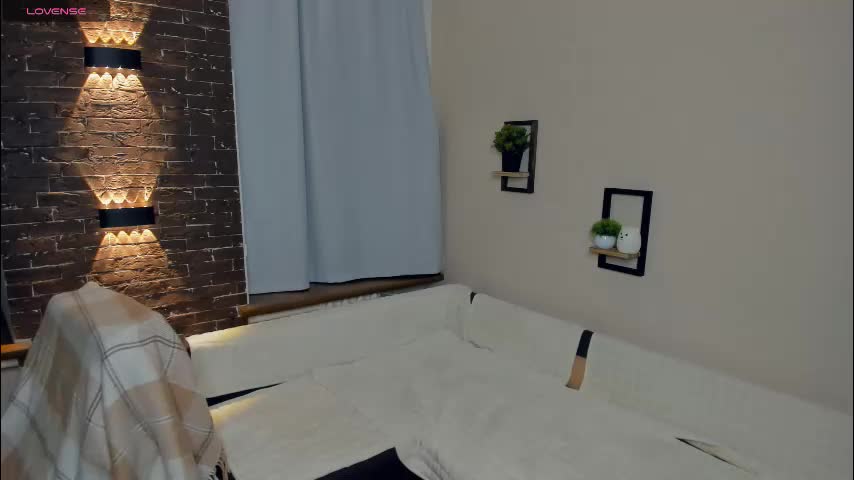 wine_on_lips Live Sex March 9, 2026