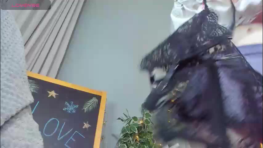 elliup Live Sex March 9, 2026