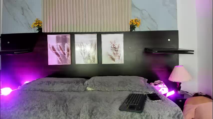 meredith_spencer Live Sex March 11, 2026