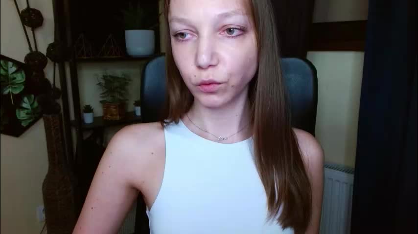 emilly_xkiss Live Sex March 11, 2026