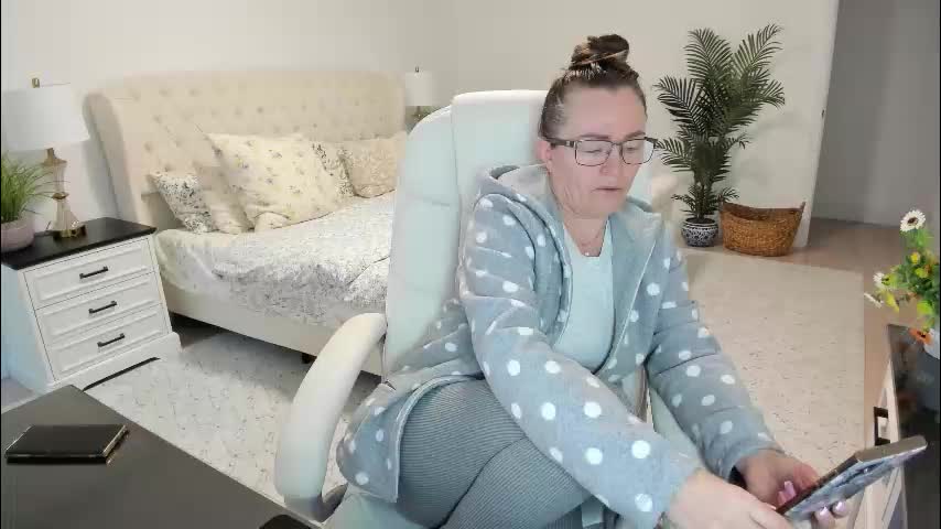 vika7333 Live Sex March 11, 2026