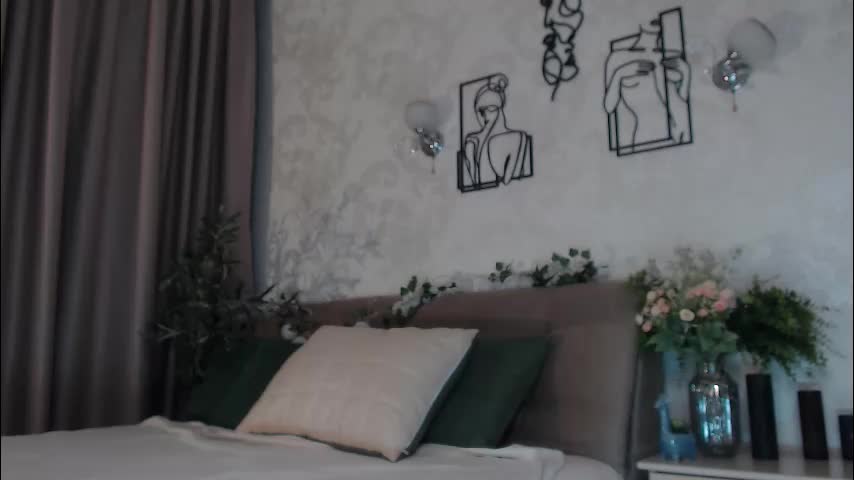 emilly_angel Live Sex March 11, 2026
