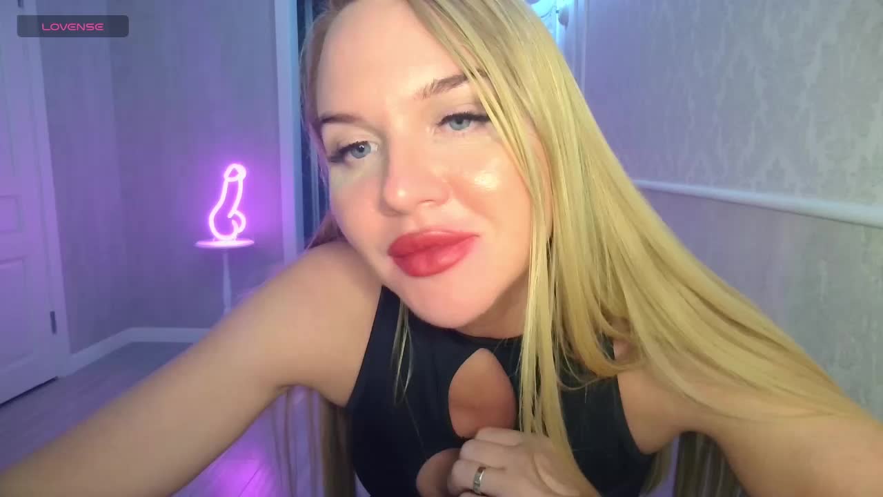 DOMINATRIX77 Live Sex March 12, 2026