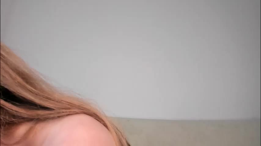 mia_meows Live Sex March 12, 2026