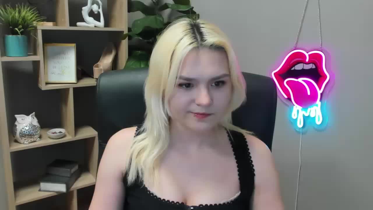 SweetLilyxo Live Sex March 12, 2026