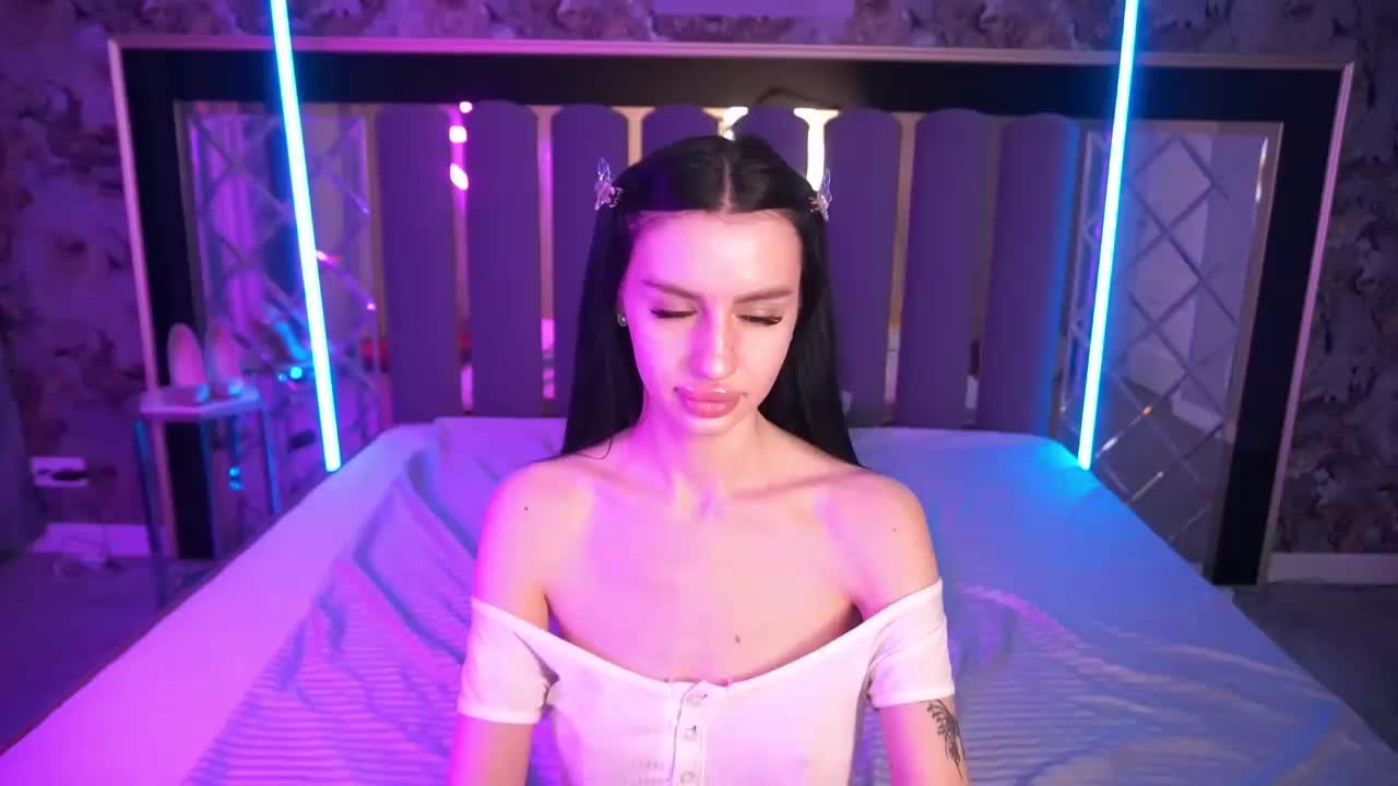 SnowWhiteee Live Sex March 12, 2026