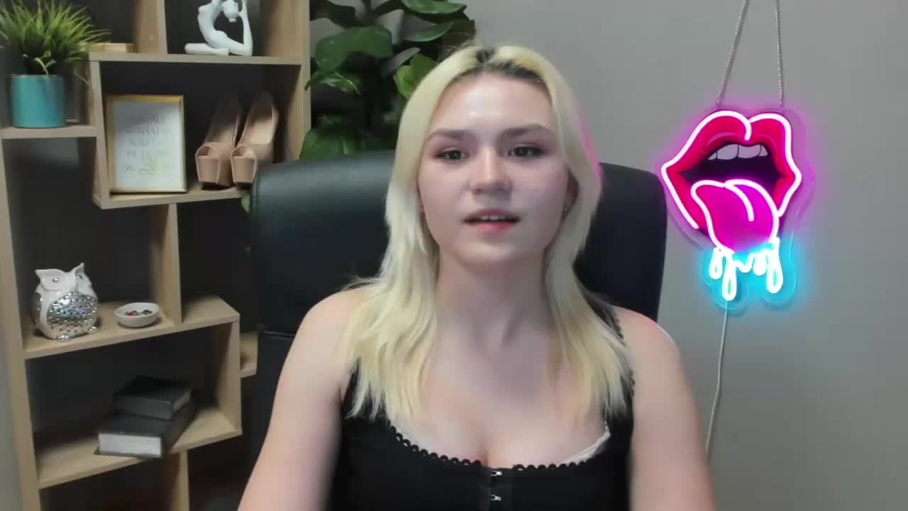 SweetLilyxo Live Sex March 12, 2026