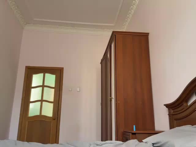 Iloniyaa Live Sex March 13, 2026