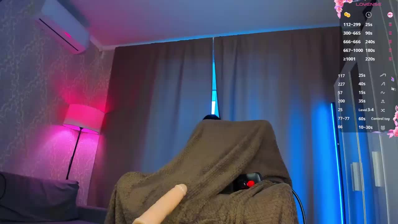 Juicy-Vikki Live Sex March 13, 2026