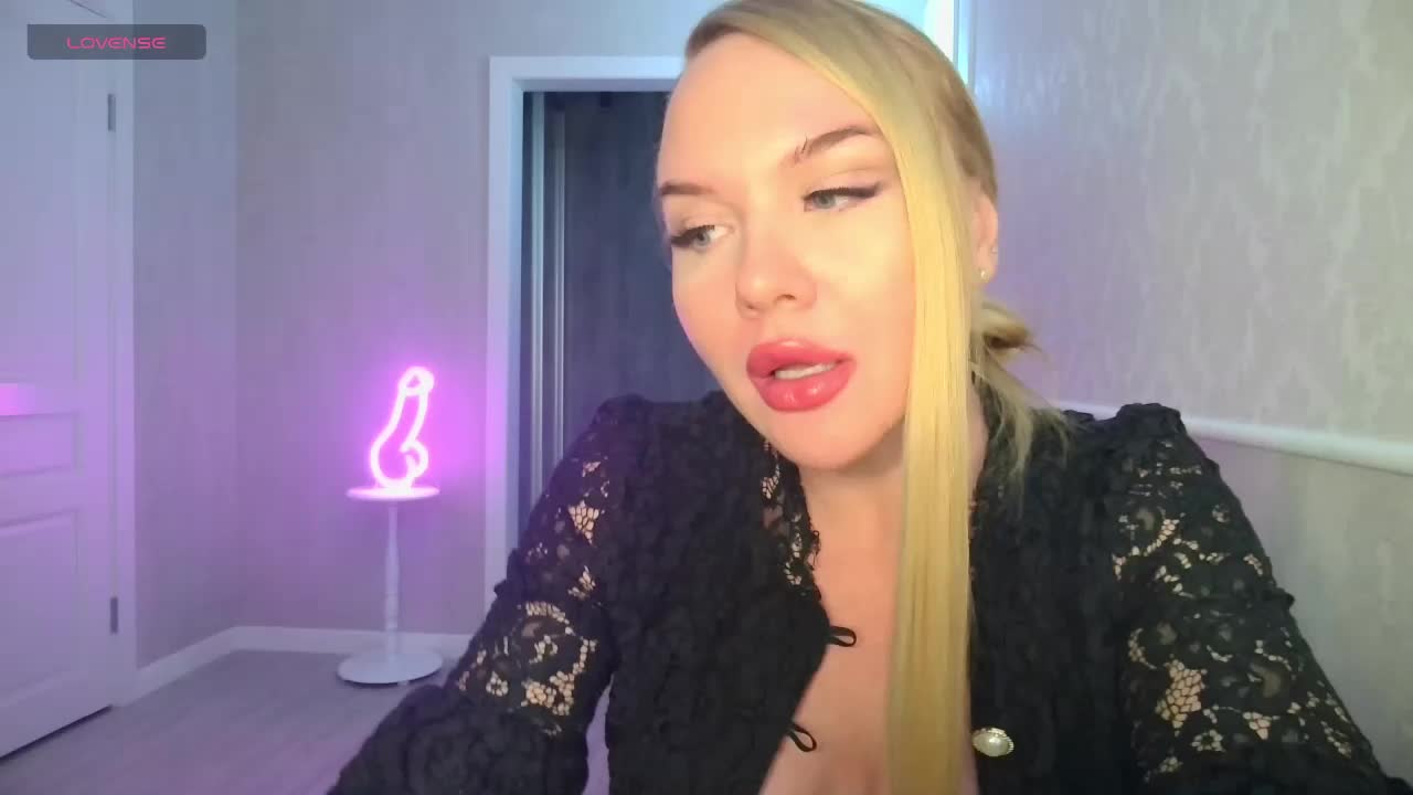 DOMINATRIX77 Live Sex March 13, 2026