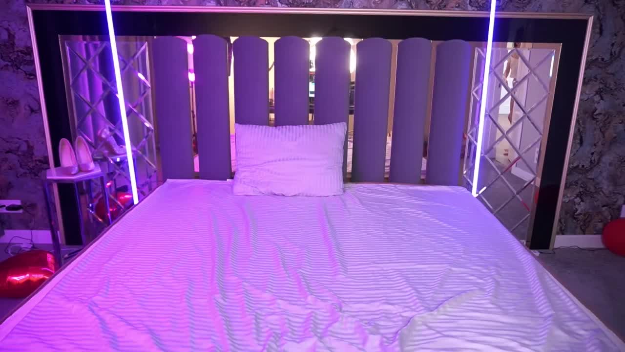 SnowWhiteee Live Sex March 14, 2026