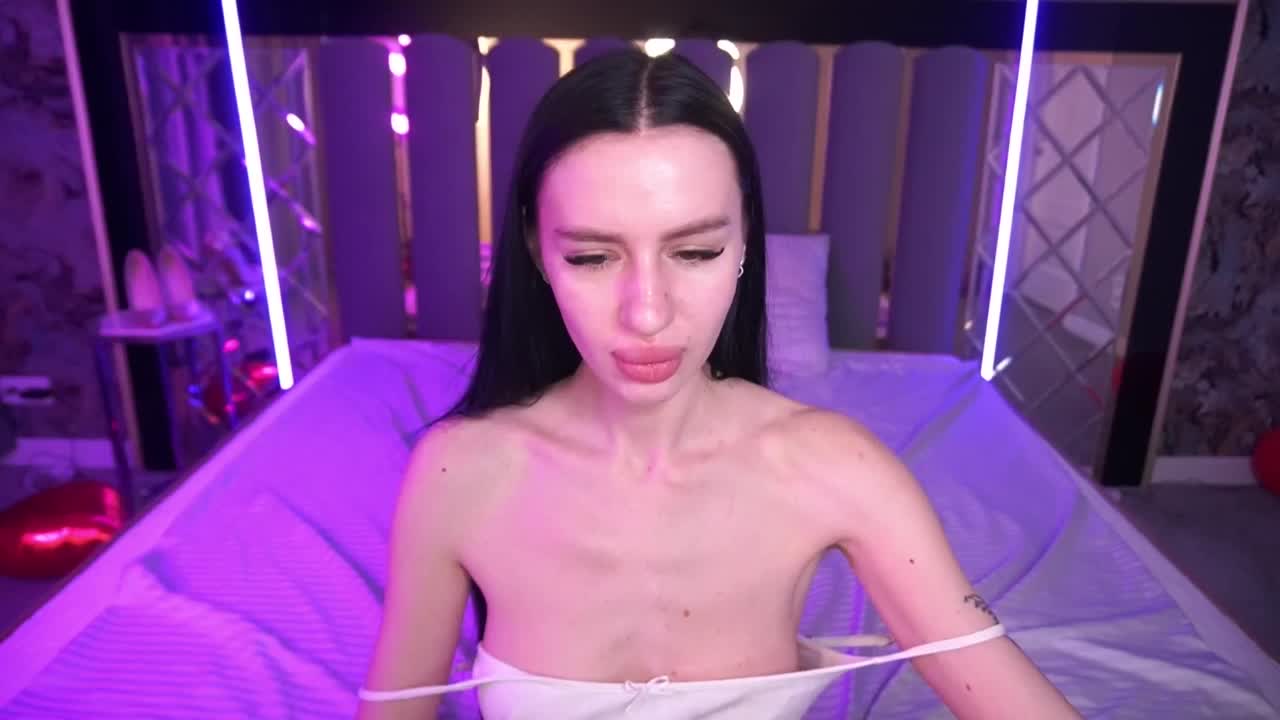 SnowWhiteee Live Sex March 14, 2026