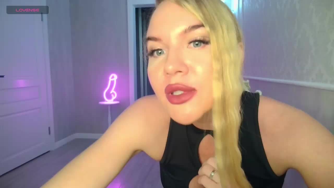 DOMINATRIX77 Live Sex March 15, 2026