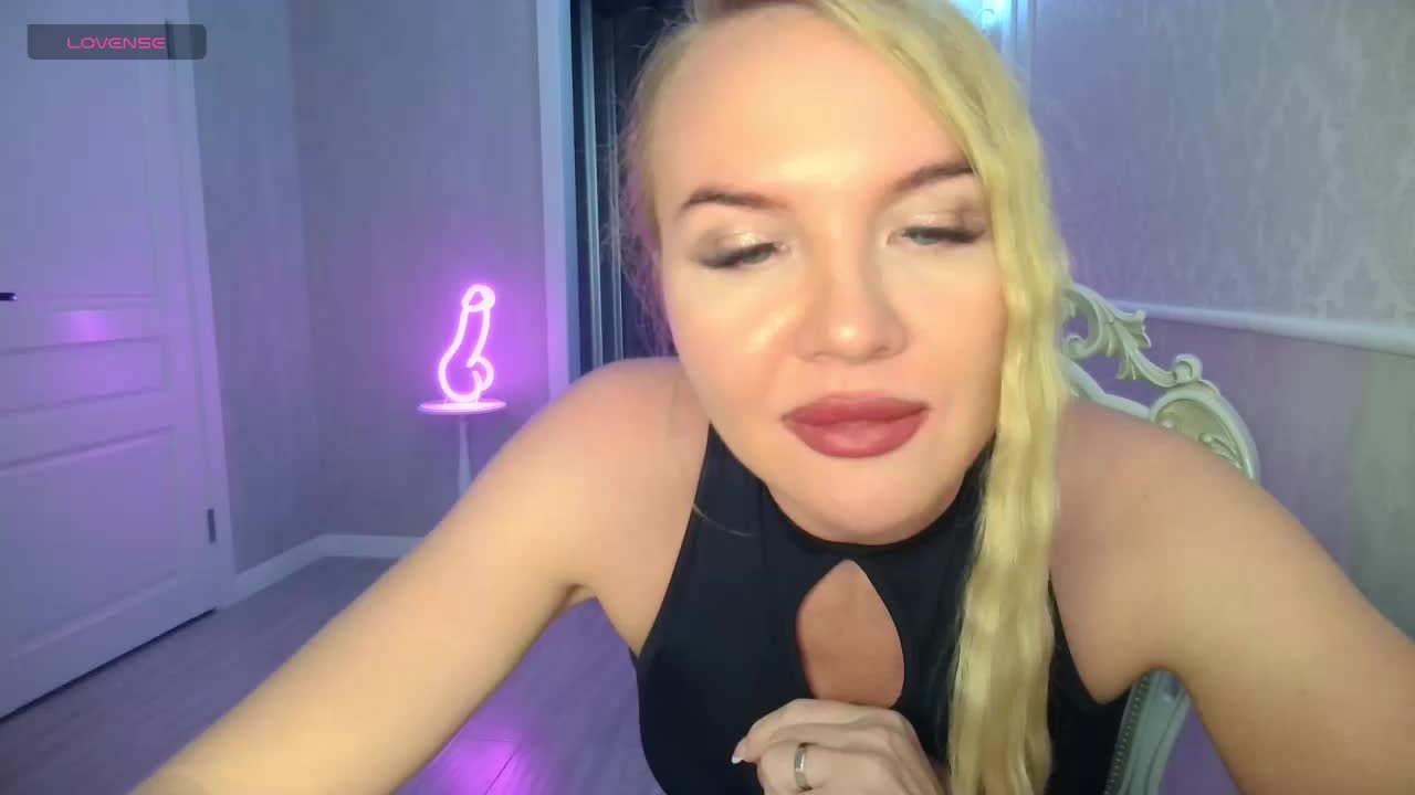 DOMINATRIX77 Live Sex March 15, 2026