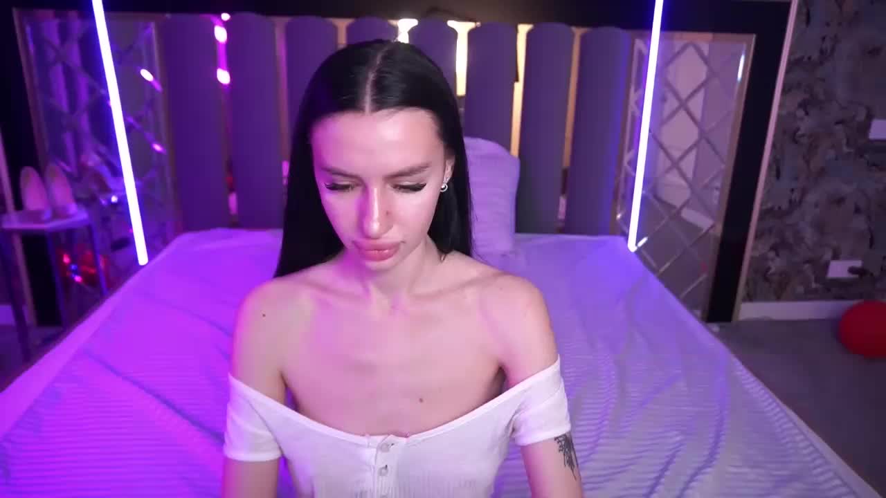 SnowWhiteee Live Sex March 15, 2026