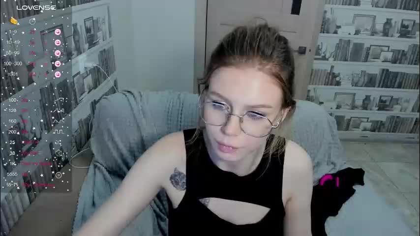 eumomino Live Sex March 16, 2026