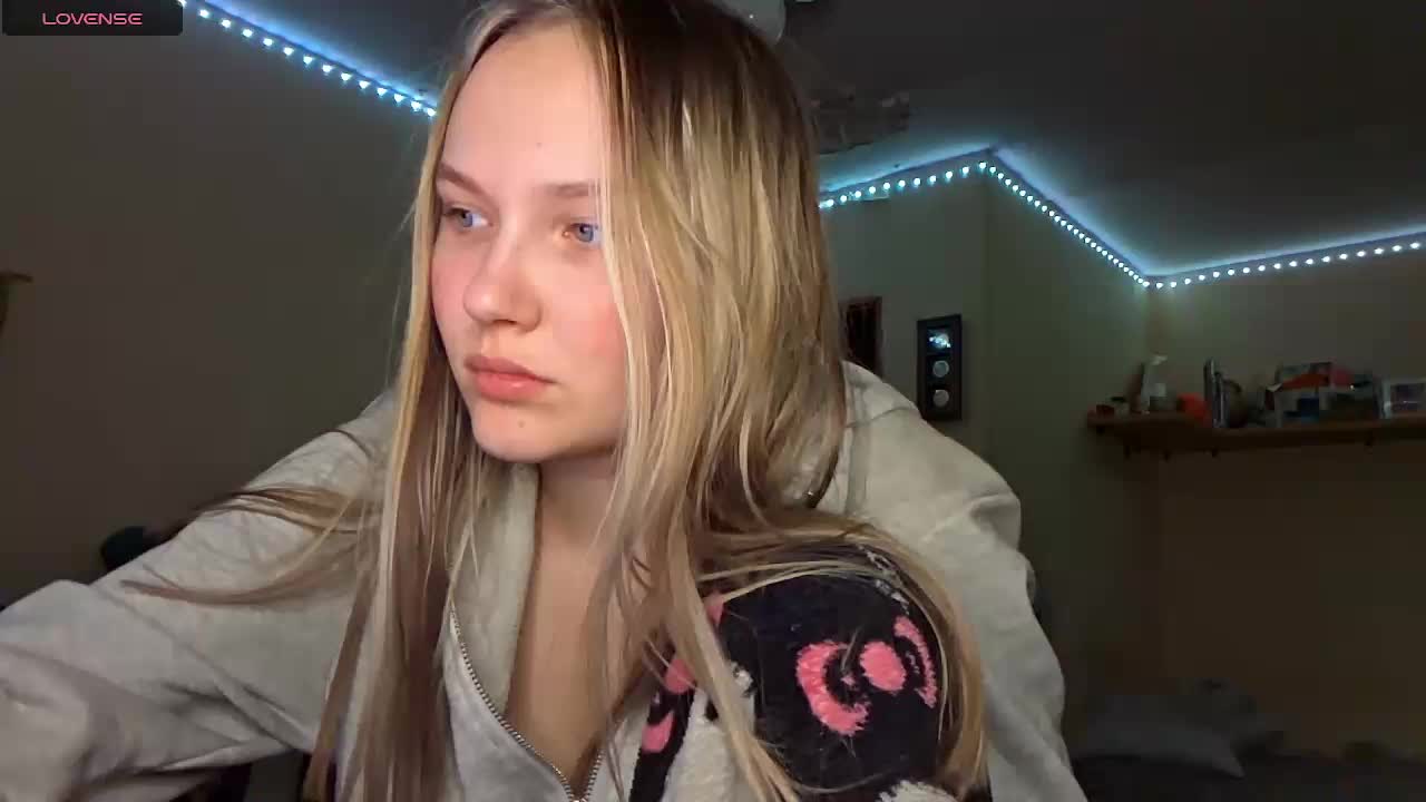 MilagroKailey Live Sex March 16, 2026